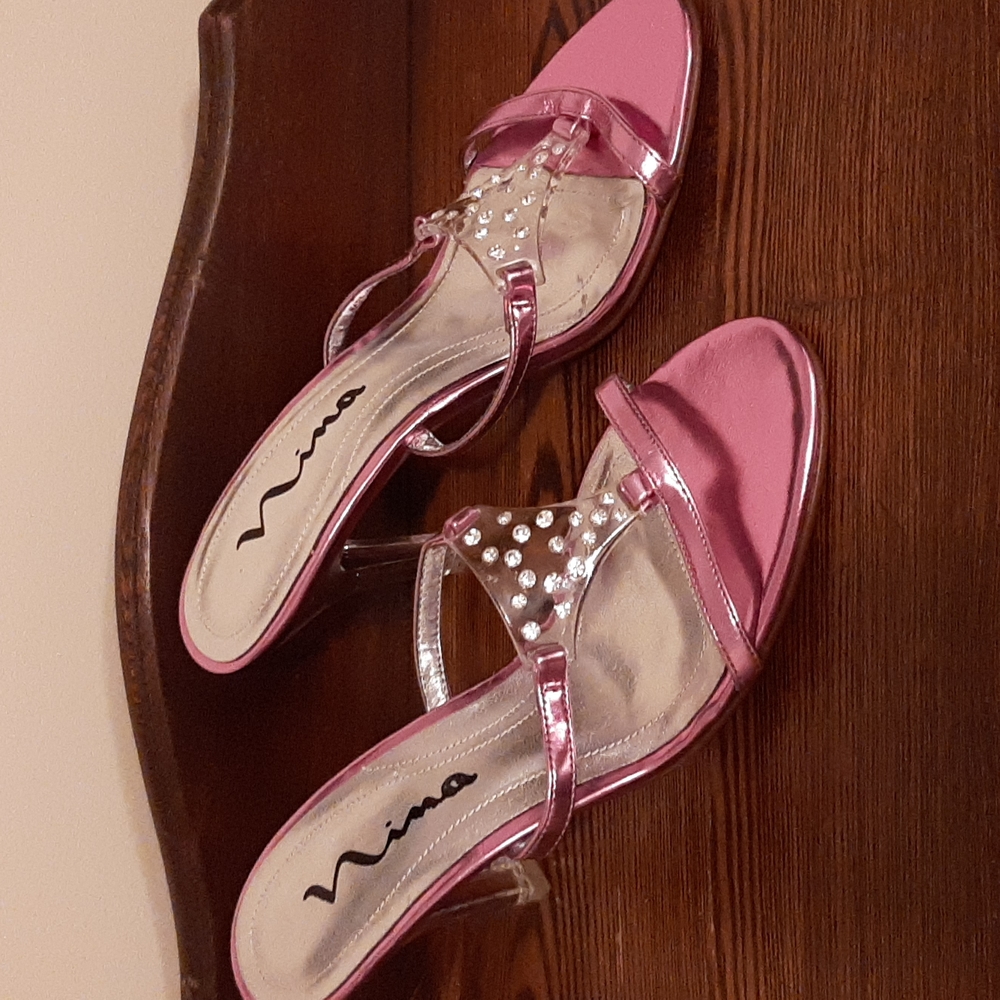 Nina metallic pink heels Size 6 1/2